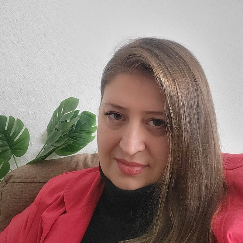 Алина Солонец