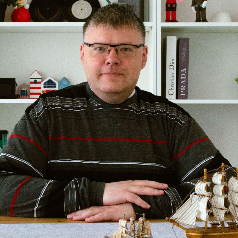 Вячеслав Садовников