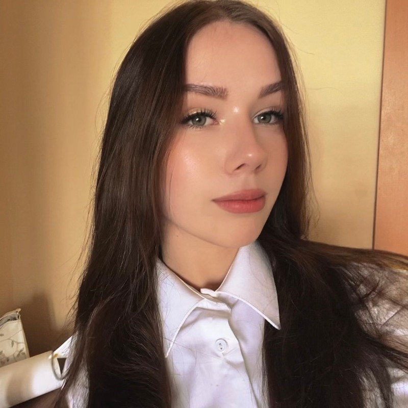 Ангелина Комарова